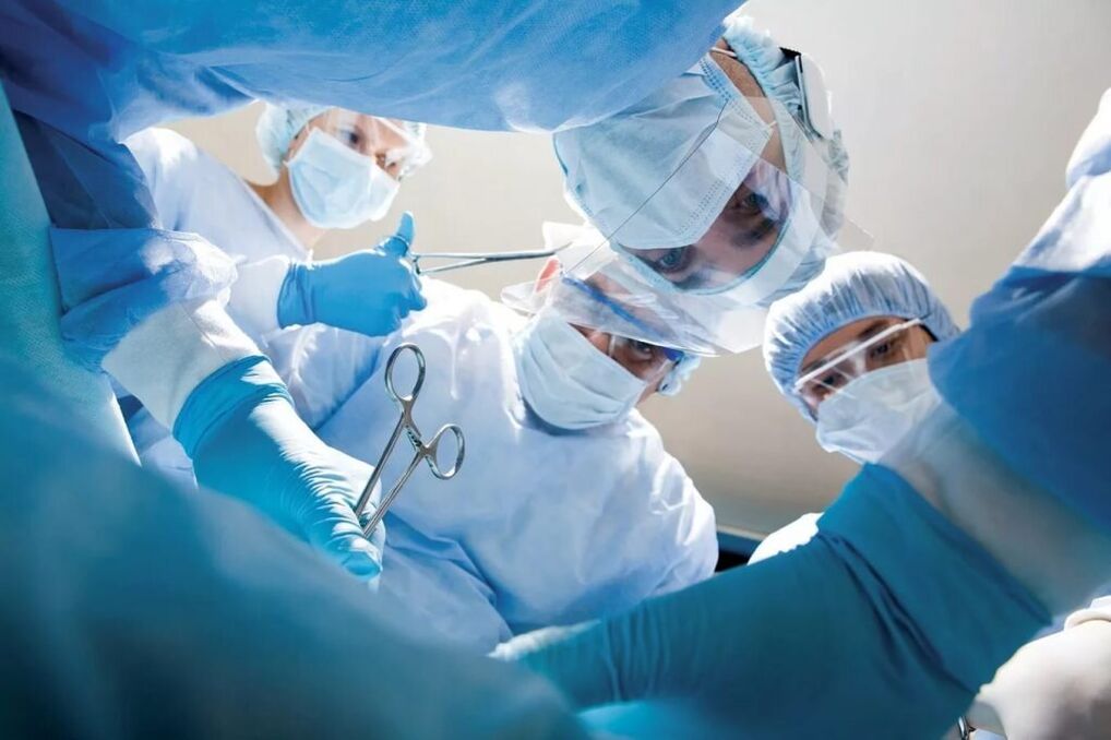 Surgery is performed in complicated thoracic osteochondrosis